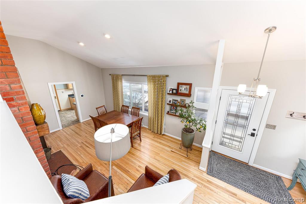 720 Sunset Road Ann Arbor, MI 48103 - Photo 7 of 36