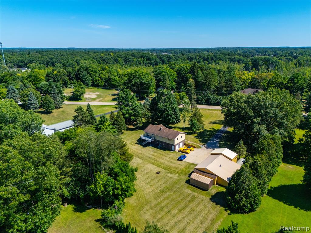12075 Doane Road South Lyon, MI 48178 - Photo 54 of 67 Gallery Image 54