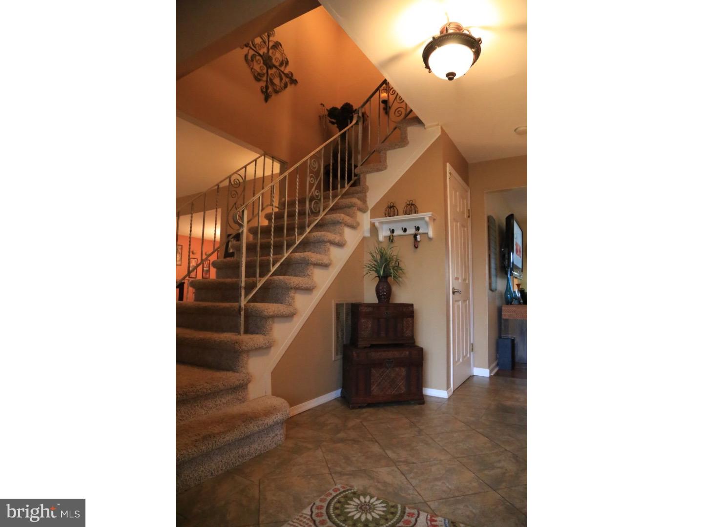 117 Hempstead Road Hamilton, NJ 08610 - Photo 17 of 21 Foyer