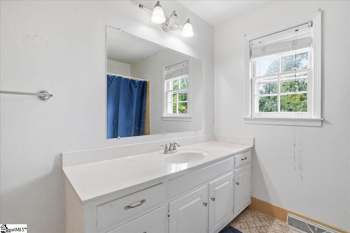 104 Cannon Circle Greenville, SC 29607 - Photo 15 of 27