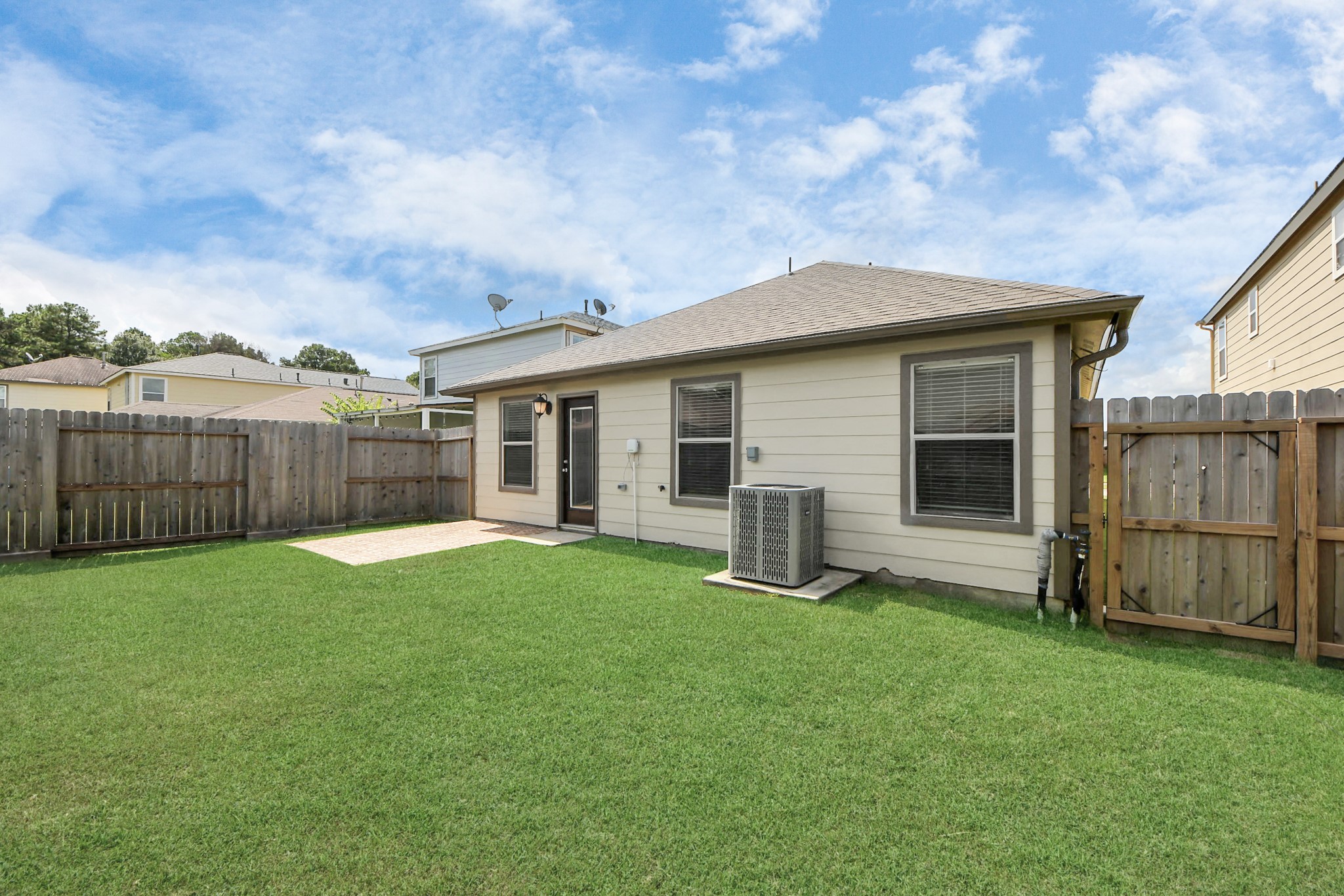 2930 Ribbon Creek Way Spring, TX 77389 - Photo 19 of 25 Another view of the backyard