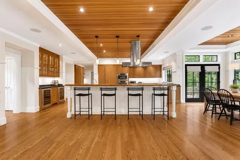 $5,250,000 | 10 Chandler Circle, Weston, MA 02493