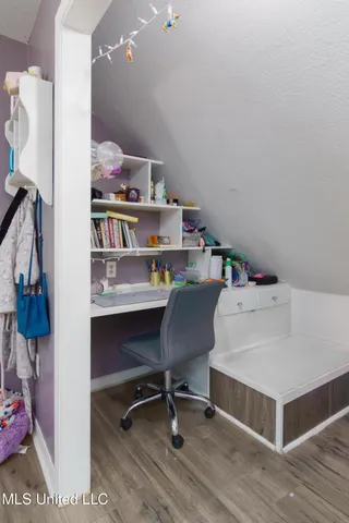 $265,000 | 101 Pinewood Drive, Hattiesburg, MS 39402