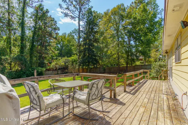 $265,000 | 101 Pinewood Drive, Hattiesburg, MS 39402