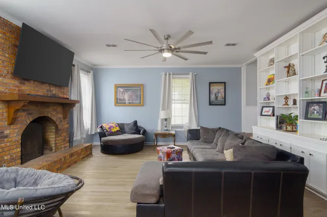 $265,000 | 101 Pinewood Drive, Hattiesburg, MS 39402