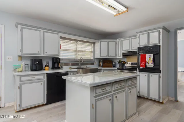 $265,000 | 101 Pinewood Drive, Hattiesburg, MS 39402