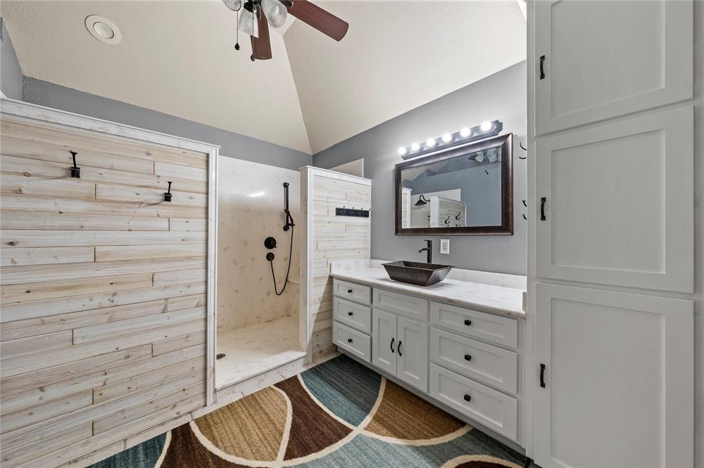 1840 Val Verde Road McGregor, TX 76657 - Photo 16 of 34 Gallery Image 16