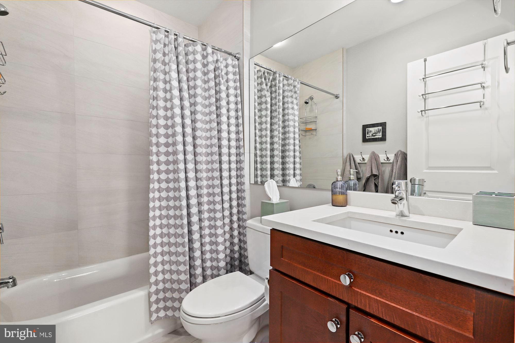 1226 4th Street Northwest, Unit 2 Washington, DC 20001 - Photo 27 of 29 Second Ensuite Bath