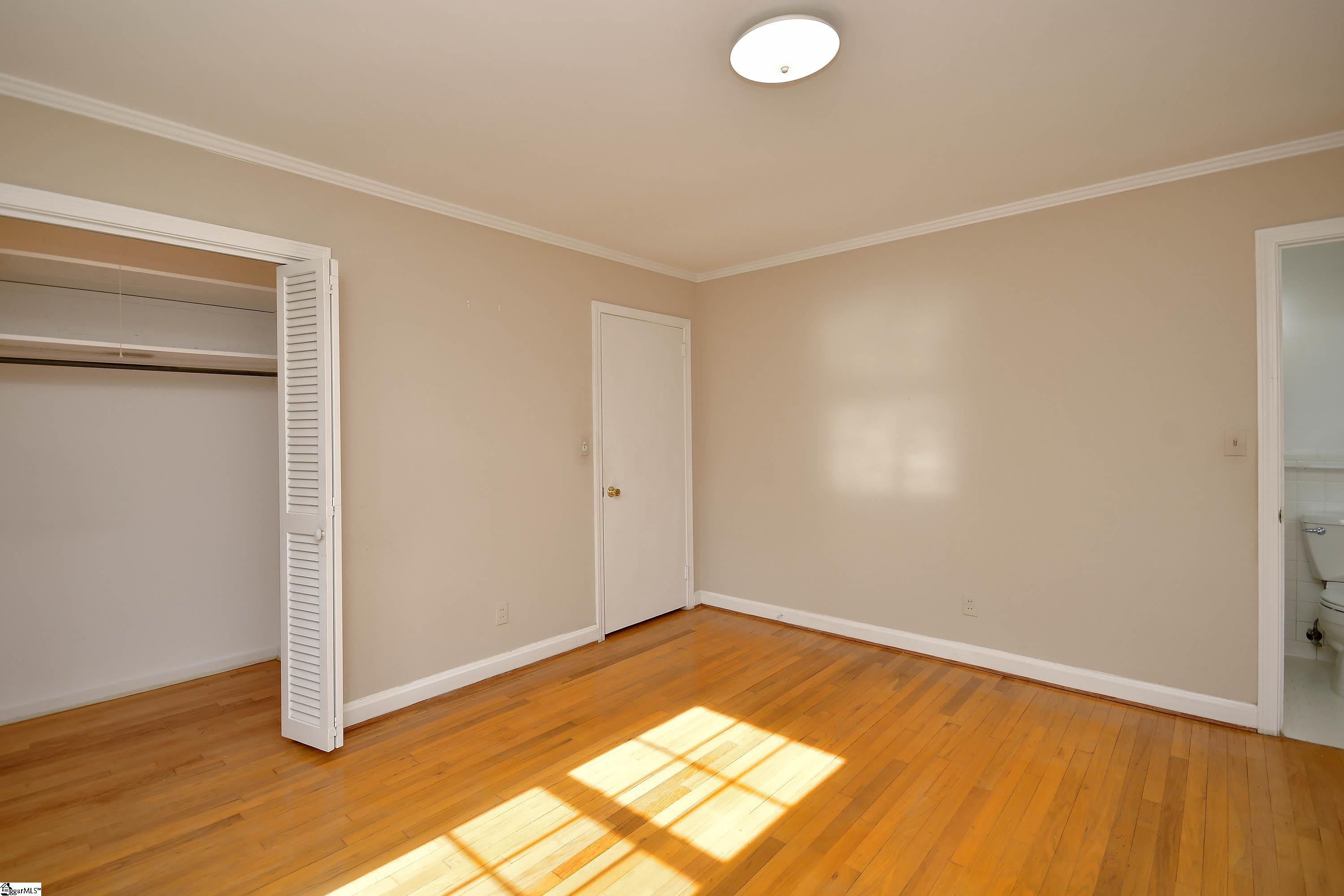 19 Spring Forest Road Greenville, SC 29615 - Photo 33 of 42 Gallery Image 33