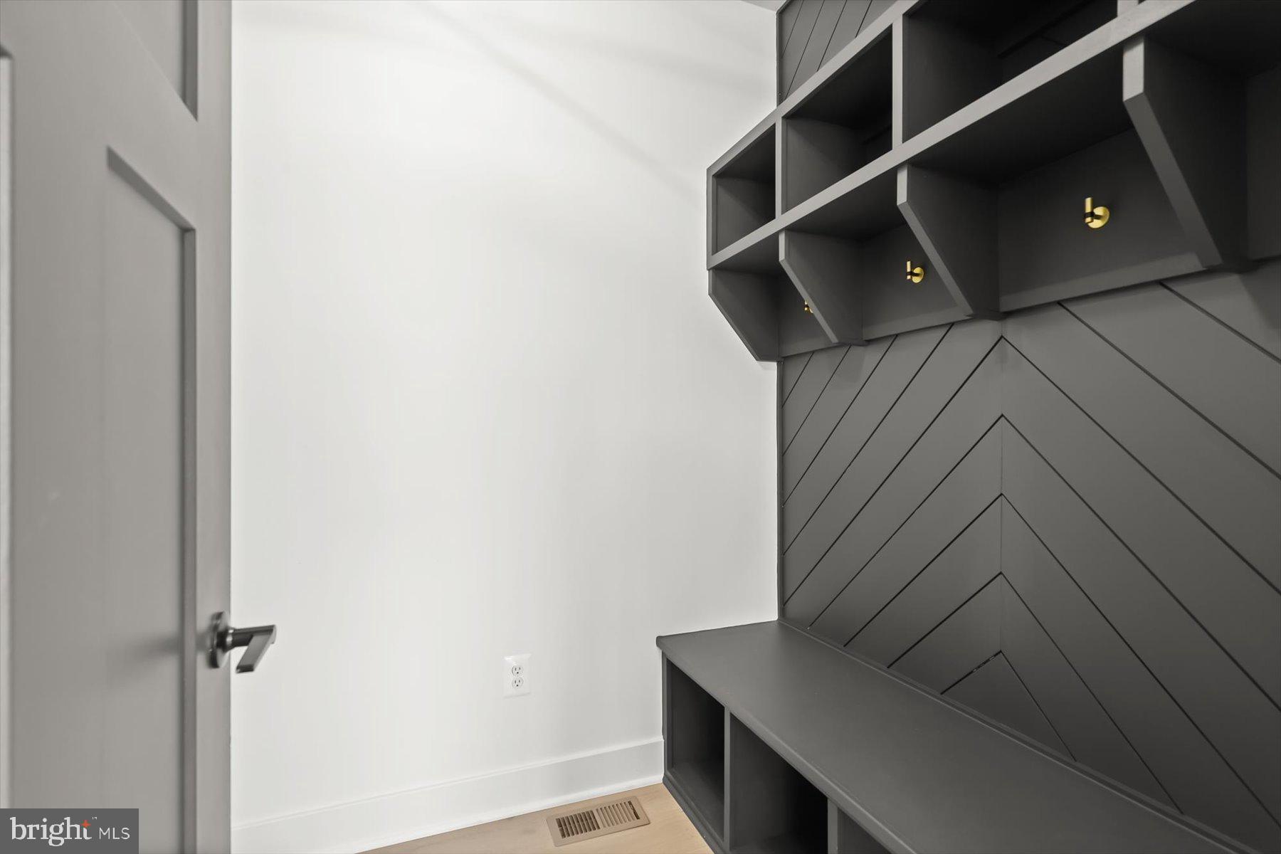 2 Snydersburg Road Westminster, MD 21157 - Photo 19 of 33 a view of entryway