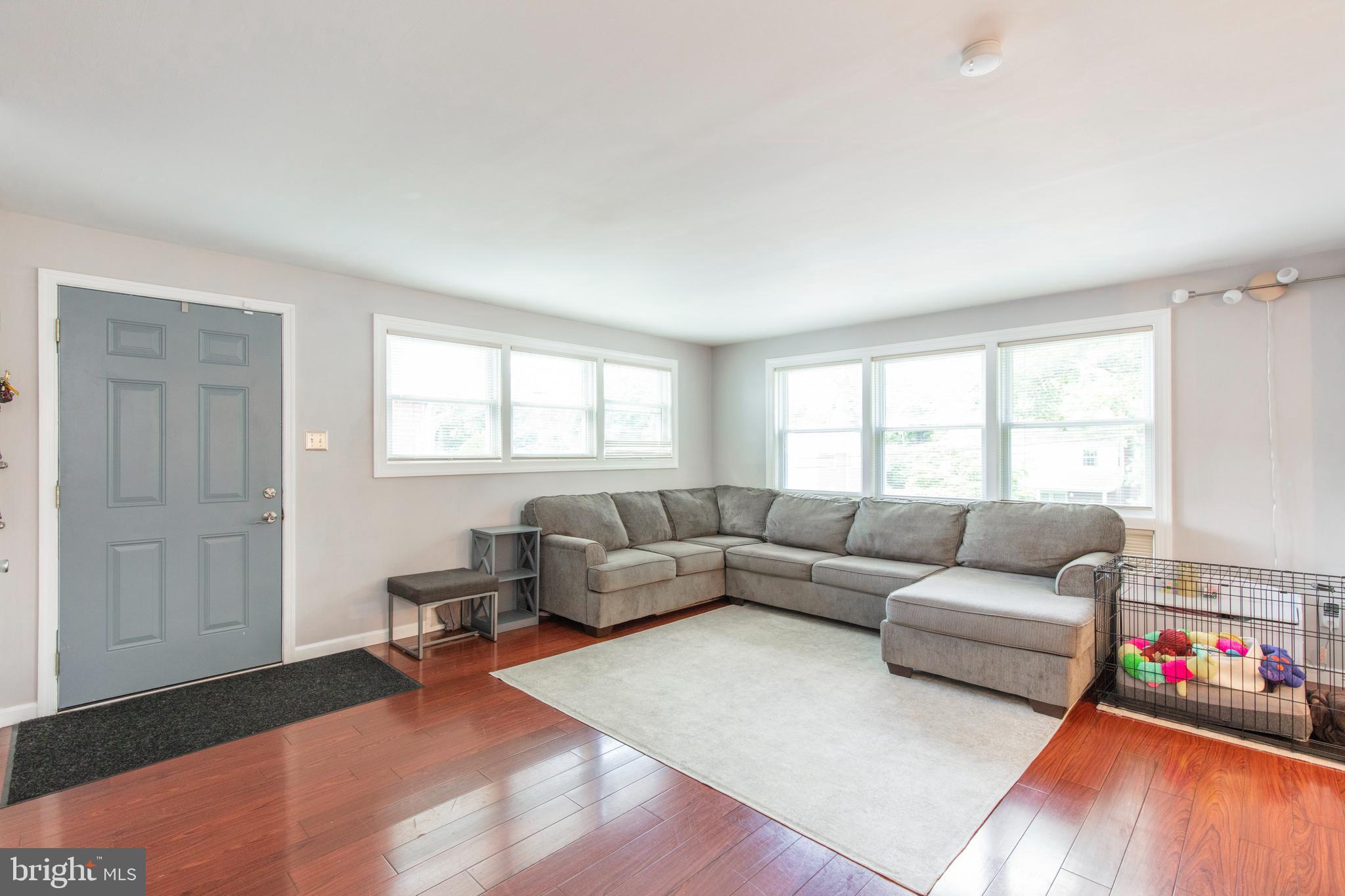 209 Glendale Road Havertown, PA 19083 - Photo 3 of 38 a living room with furniture and a window