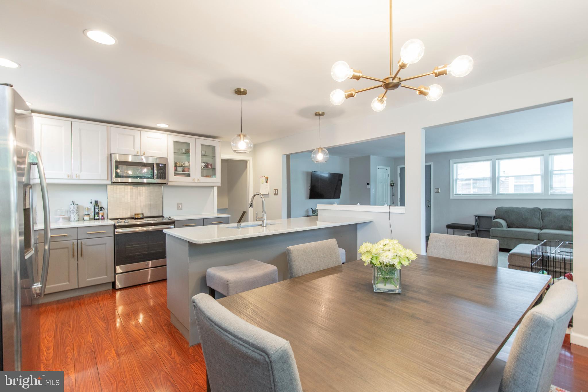 209 Glendale Road Havertown, PA 19083 - Photo 6 of 38