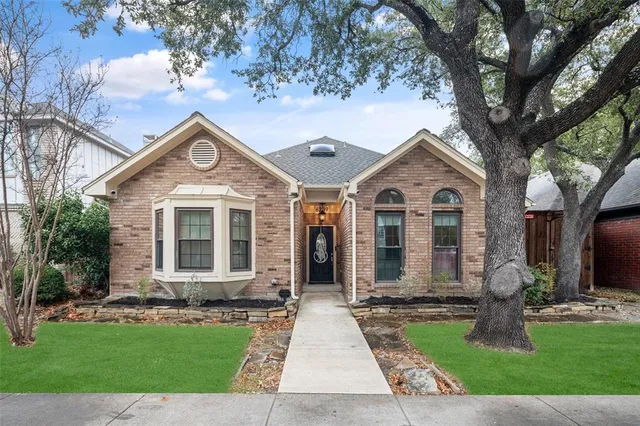 $2,950 | 6239 Bentwood Trail, Dallas, TX 75252