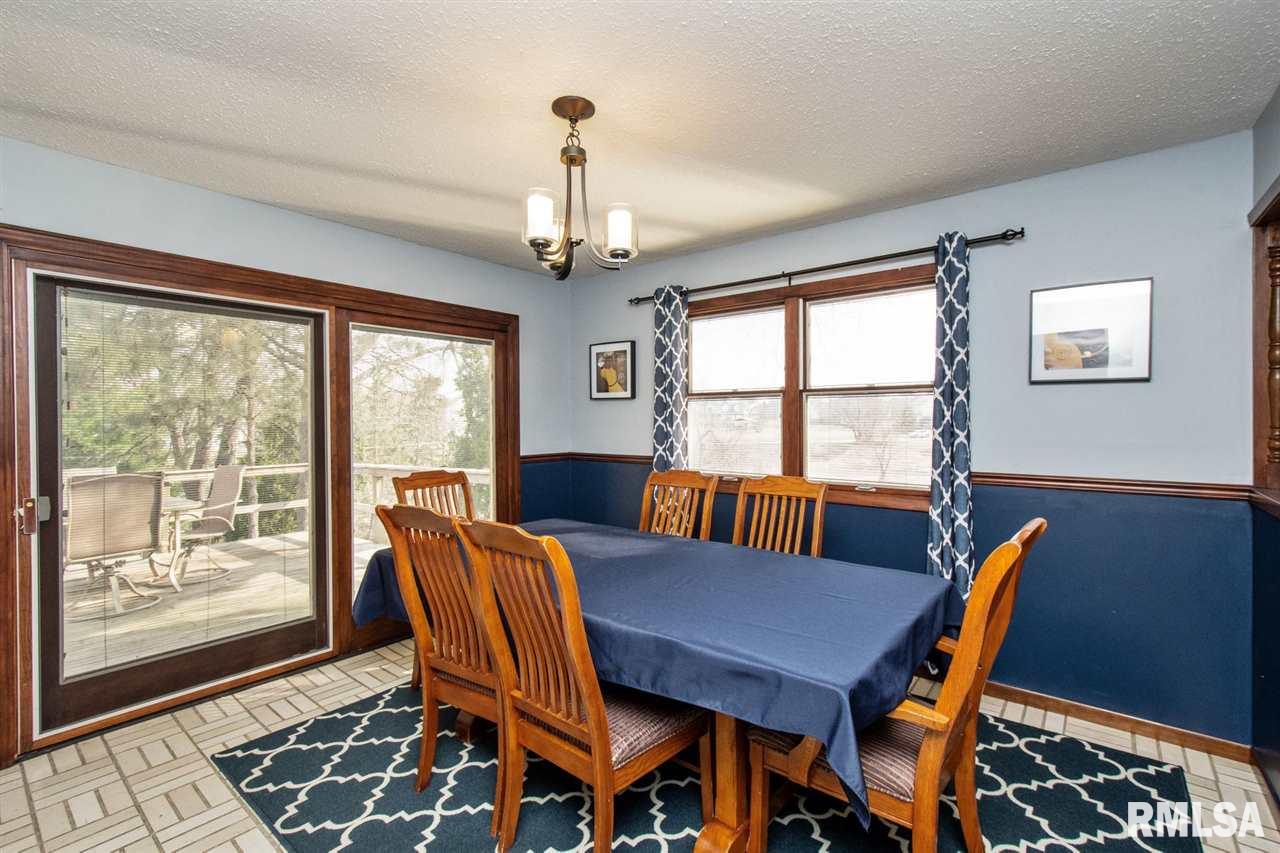 5056 Coachman Road Bettendorf, IA 52722 - Photo 5 of 24
