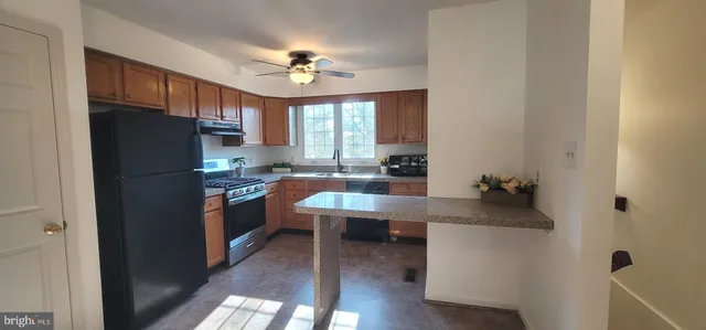 $1,750 | 10 Woodfield Drive, Claymont, DE 19703