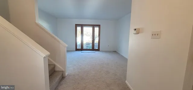 $1,750 | 10 Woodfield Drive, Claymont, DE 19703