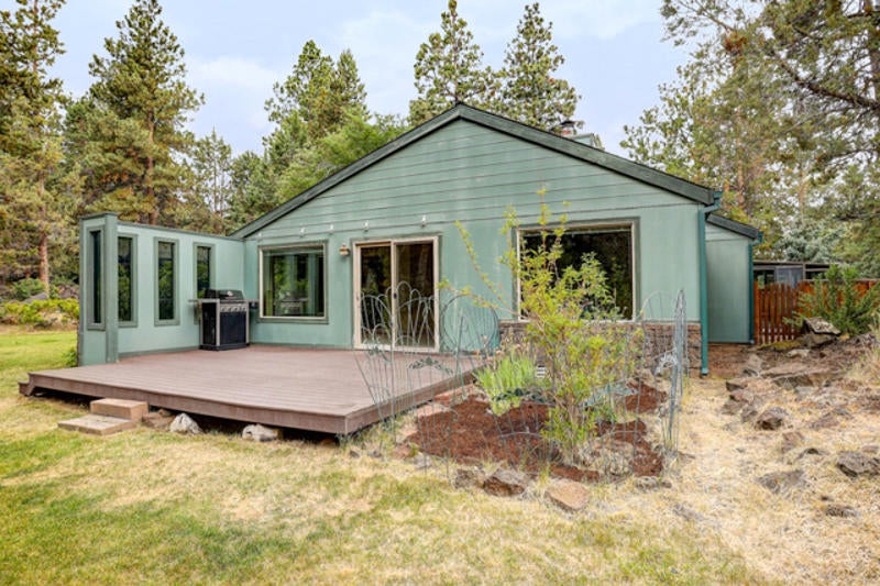 4070 Northwest Lower Village Road Bend, OR 97703 - Photo 16 of 29 4070 NW Lower Village Rd-16