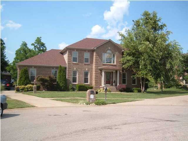 8327 Lacevine Road Louisville, KY 40220 - Photo 1 of 20 Primary Photo