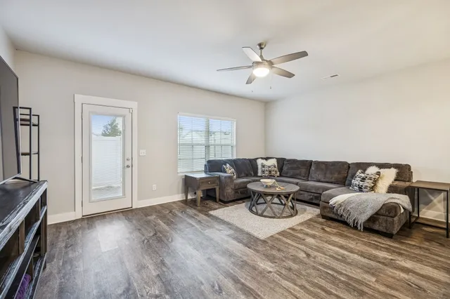 $299,900 | 4116 Suntropic Lane, Murfreesboro, TN 37127