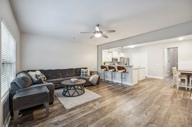 $299,900 | 4116 Suntropic Lane, Murfreesboro, TN 37127