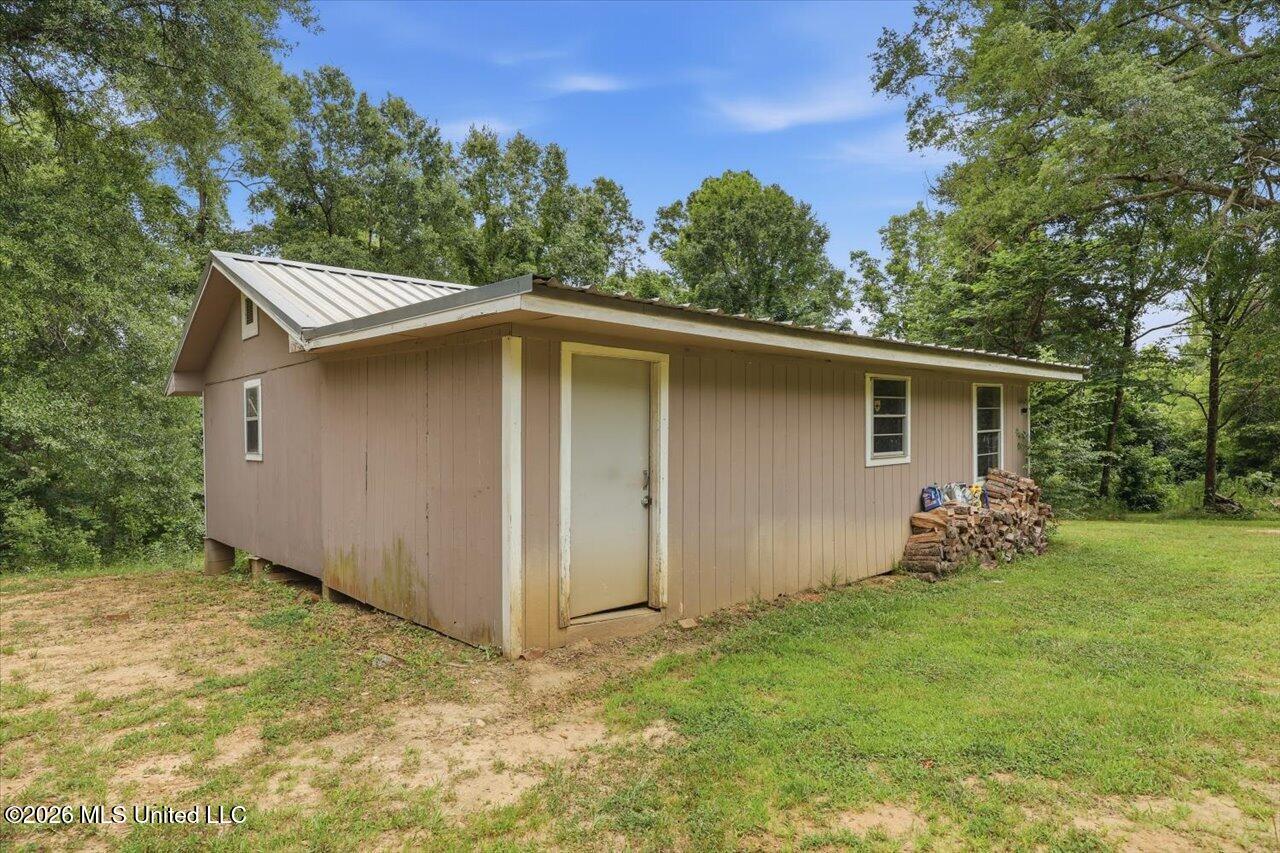 1130 Lyons Road Bolton, MS 39041 - Photo 37 of 50 37-1130 Lyons Rd _ Hometoursms.com