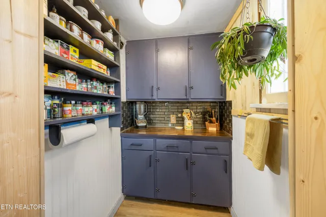 $475,000 | 2411 Highland Drive, Knoxville, TN 37918