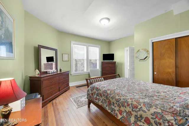 $475,000 | 2411 Highland Drive, Knoxville, TN 37918