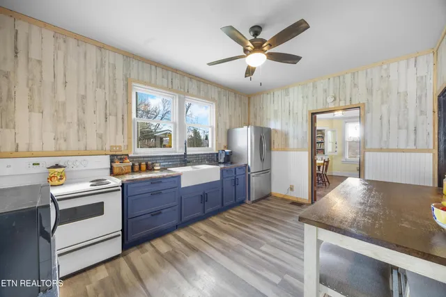 $475,000 | 2411 Highland Drive, Knoxville, TN 37918