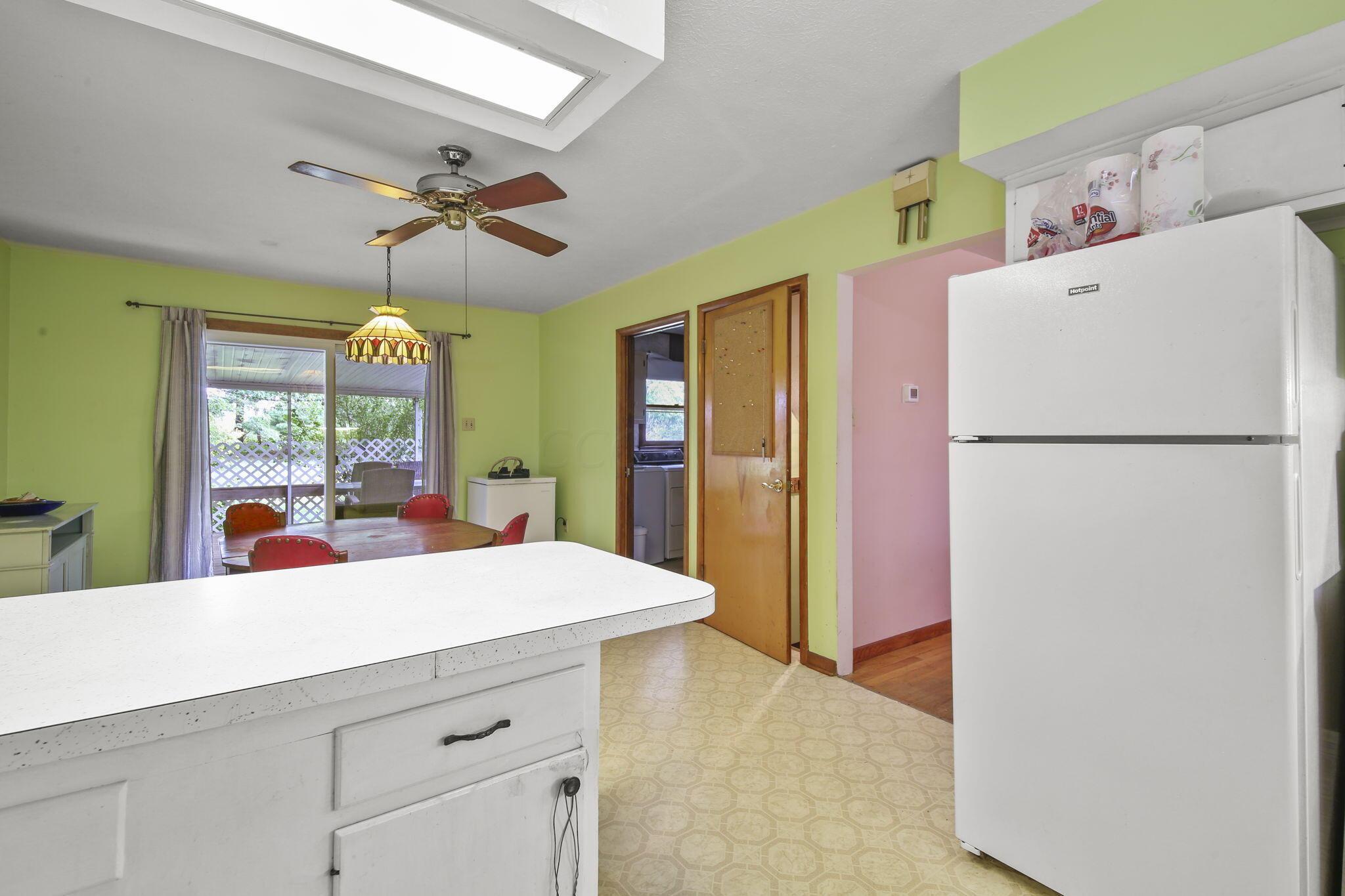 4877 Riverside Drive Delaware, OH 43015 - Photo 13 of 30 Eat-in kitchen