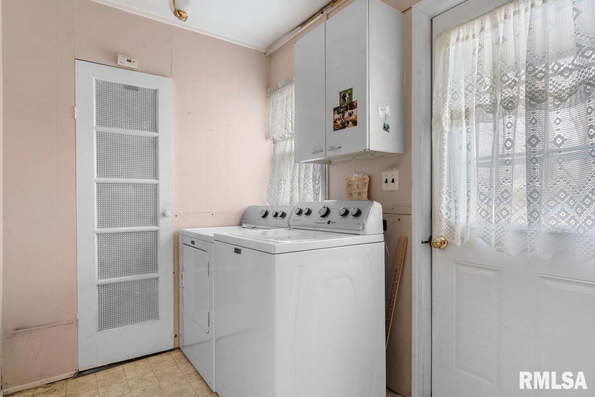 1737 Homewood Avenue Springfield, IL 62704 - Photo 12 of 17