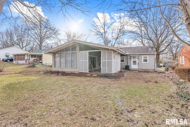 $165,000 | 1737 Homewood Avenue, Springfield, IL 62704