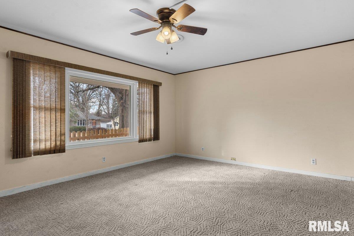 1737 Homewood Avenue Springfield, IL 62704 - Photo 3 of 17