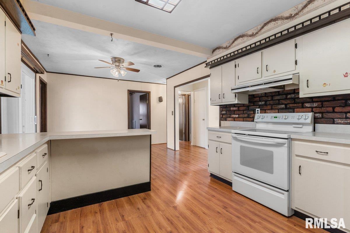 1737 Homewood Avenue Springfield, IL 62704 - Photo 6 of 17