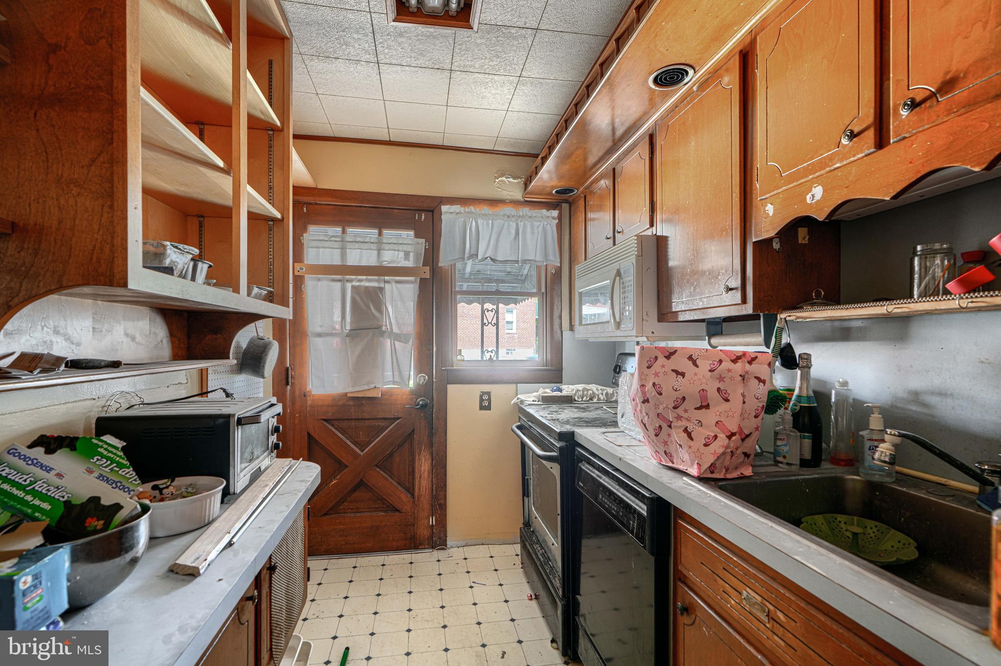 8666 Black Oak Road Baltimore, MD 21234 - Photo 9 of 25 Gallery Image 9