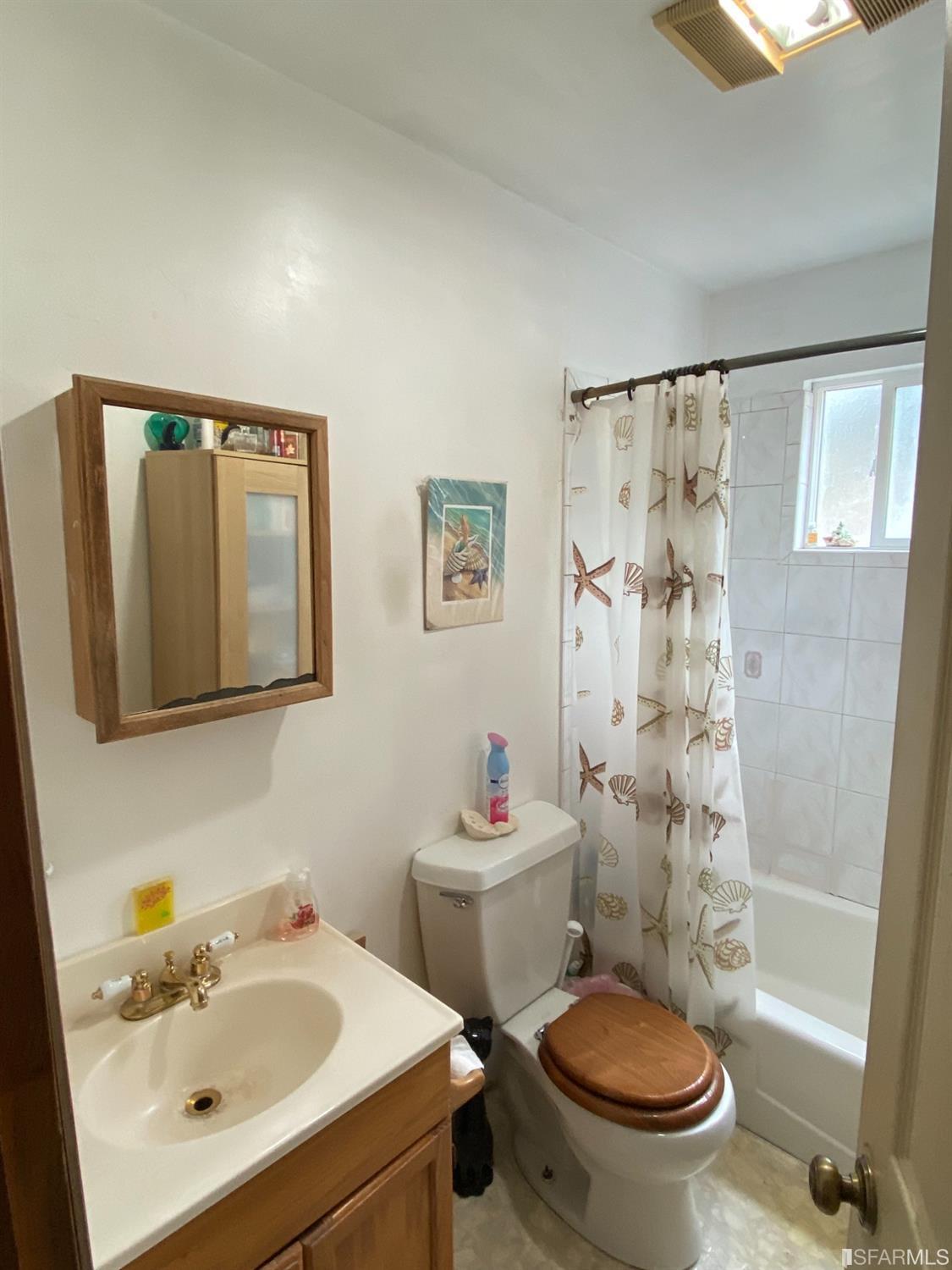 343 Monterey Road Pacifica, CA 94044 - Photo 4 of 17