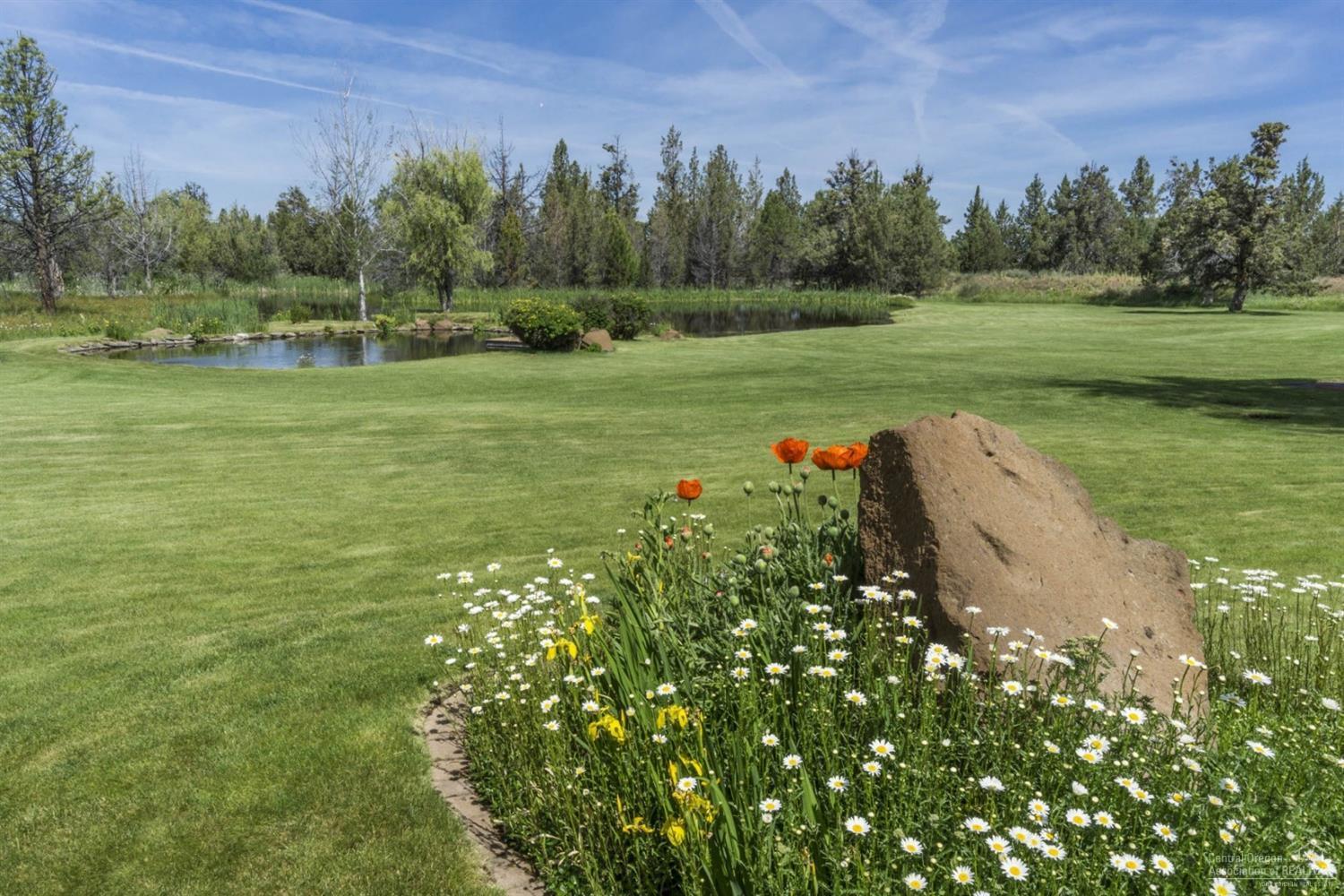 18281 Couch Market Road Bend, OR 97703 - Photo 3 of 25 Additional Photo