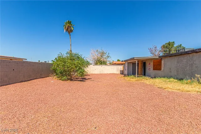 $267,500 | 2741 San Domingo Lane, Las Vegas, NV 89115