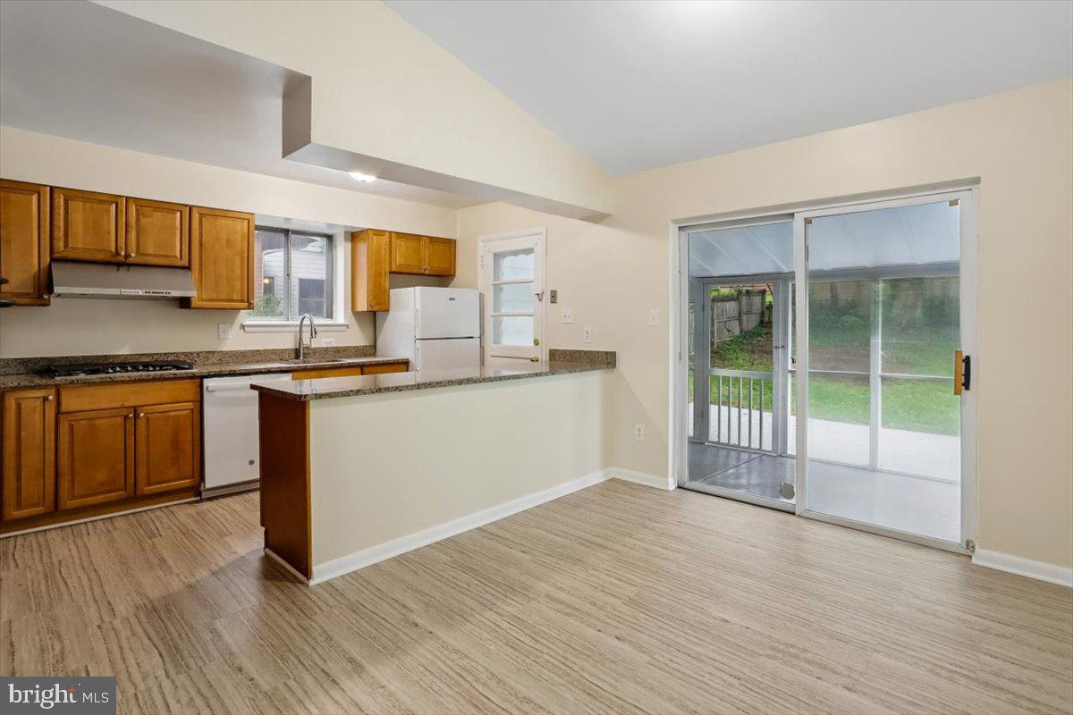901 Kenbrook Drive Silver Spring, MD 20902 - Photo 6 of 45 Dining Area & Kitchen