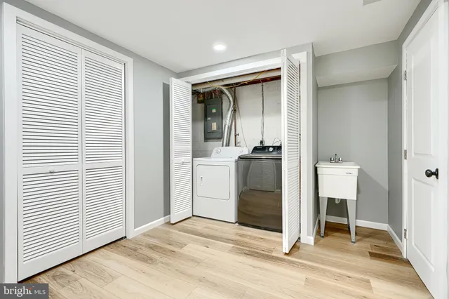 a view of a storage & utility room