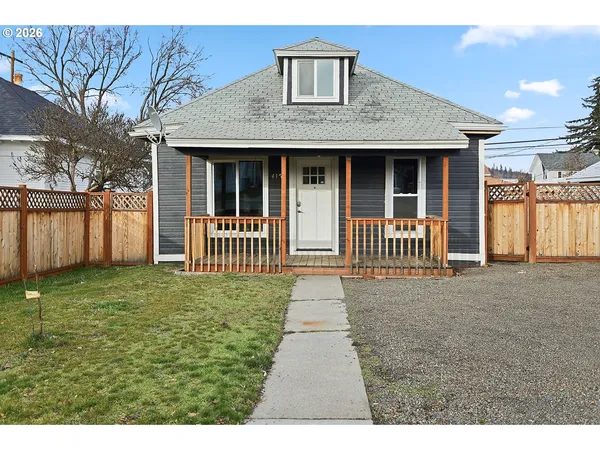 $243,500 | 417 East Court Street, Goldendale, WA 98620