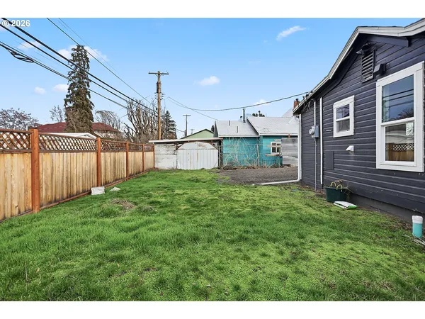 $243,500 | 417 East Court Street, Goldendale, WA 98620