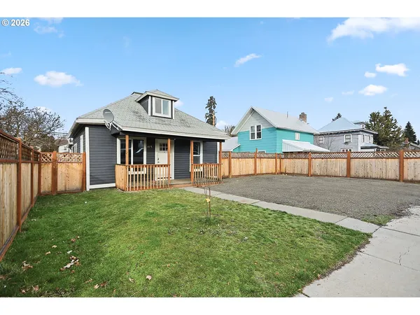 $243,500 | 417 East Court Street, Goldendale, WA 98620