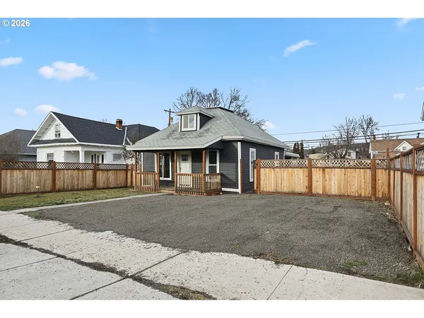$243,500 | 417 East Court Street, Goldendale, WA 98620
