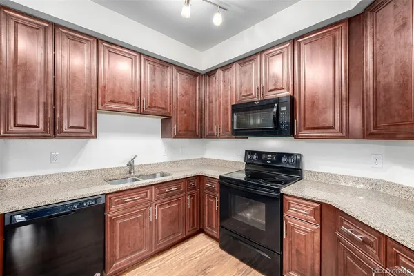 $320,000 | 804 Summer Hawk Drive, Unit 6303, Longmont, CO 80504