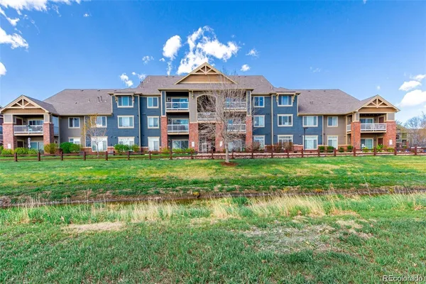 $320,000 | 804 Summer Hawk Drive, Unit 6303, Longmont, CO 80504