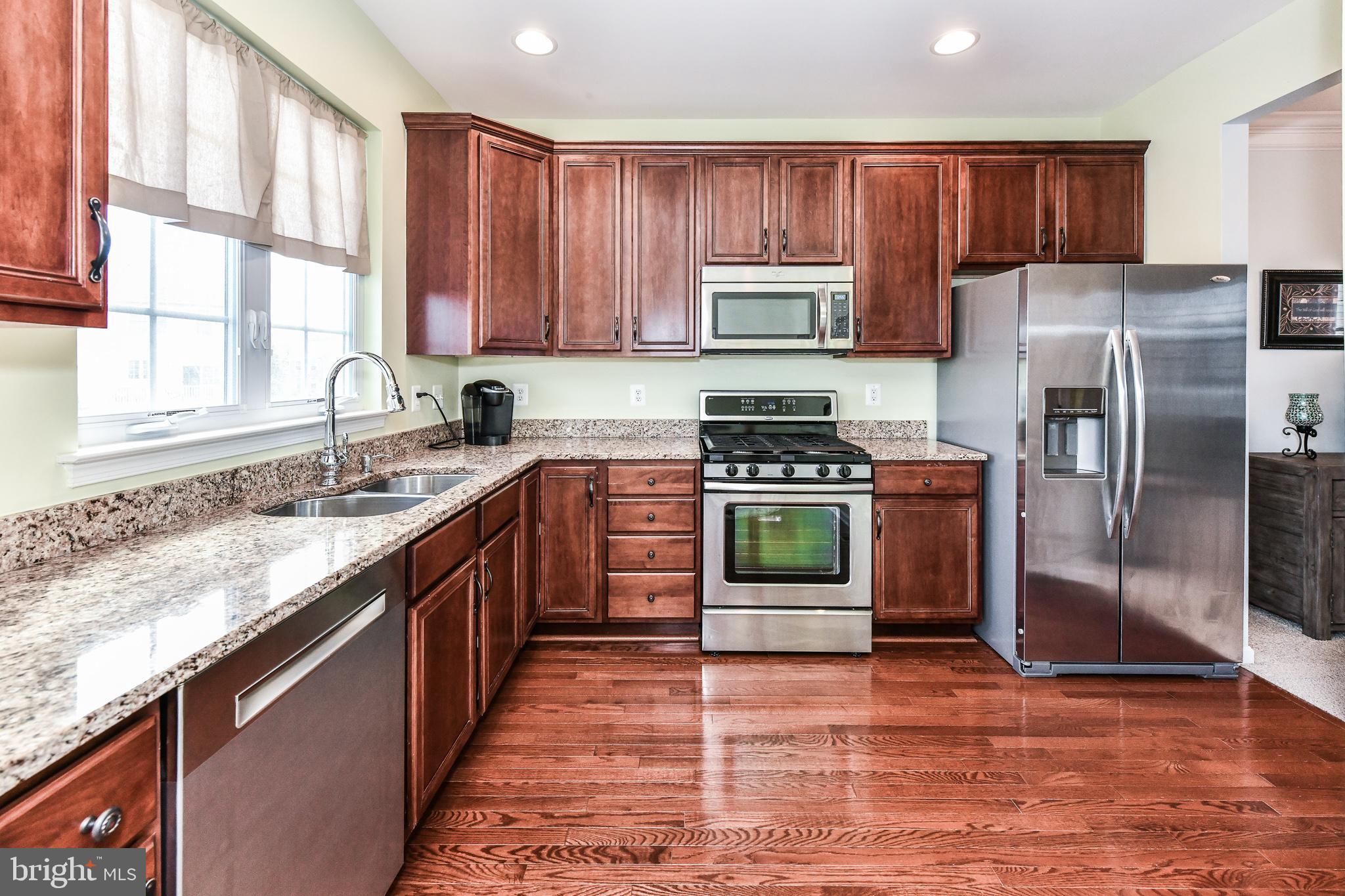 25434 South Riding Boulevard Chantilly, VA 20152 - Photo 11 of 40 Gallery Image 11