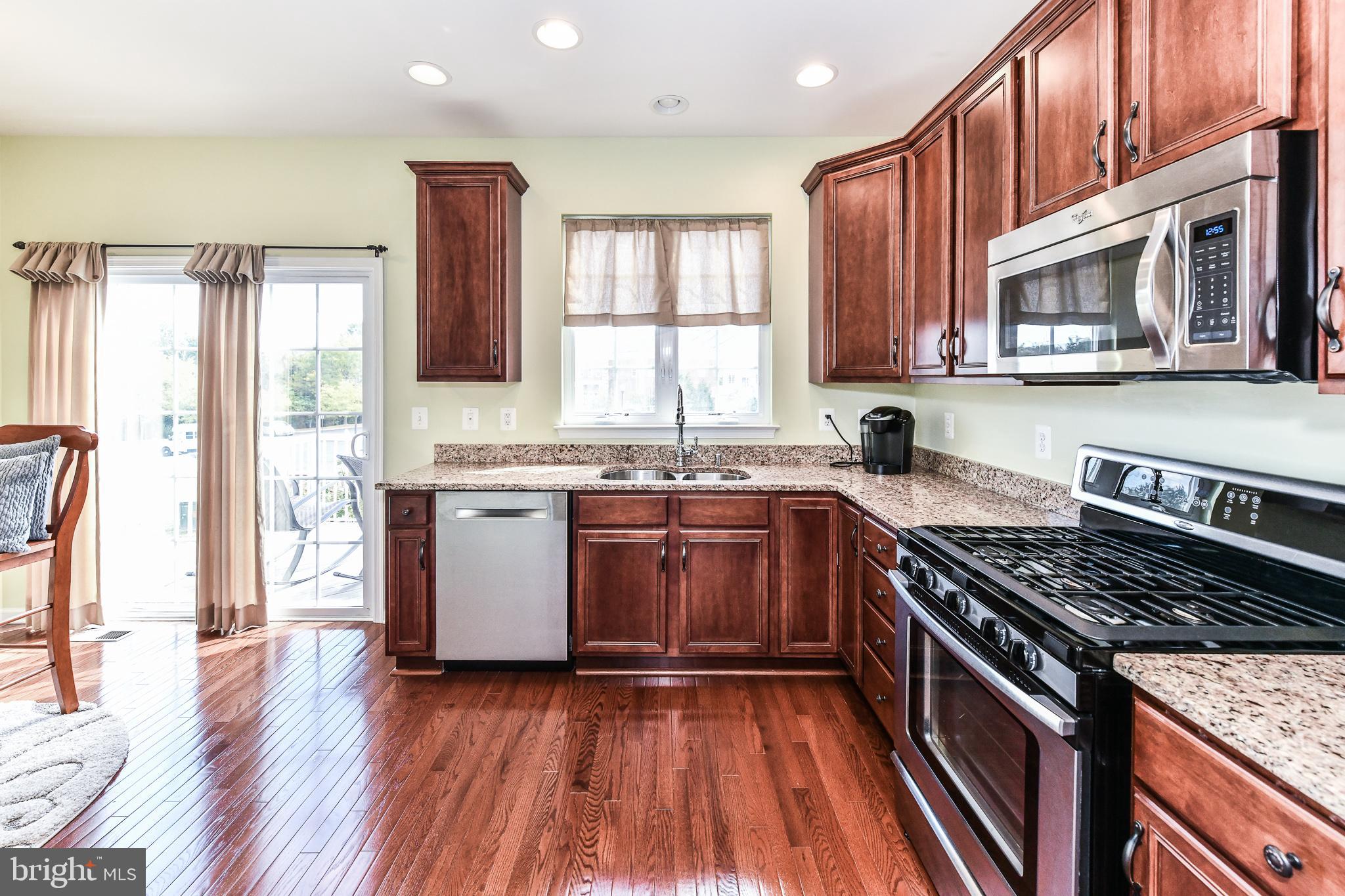 25434 South Riding Boulevard Chantilly, VA 20152 - Photo 12 of 40 Gallery Image 12