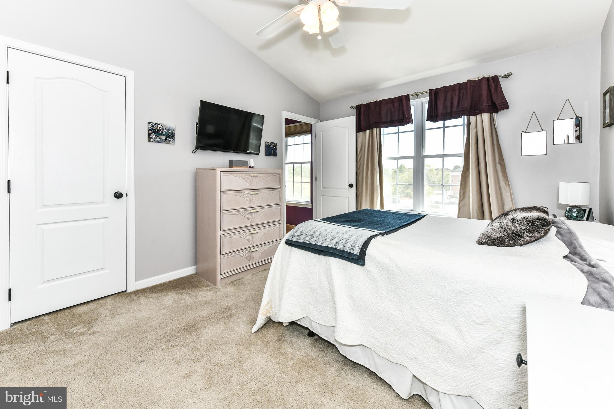 25434 South Riding Boulevard Chantilly, VA 20152 - Photo 24 of 40 Gallery Image 24