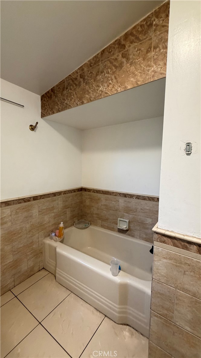 44423 3rd Street East Lancaster, CA 93535 - Photo 17 of 27