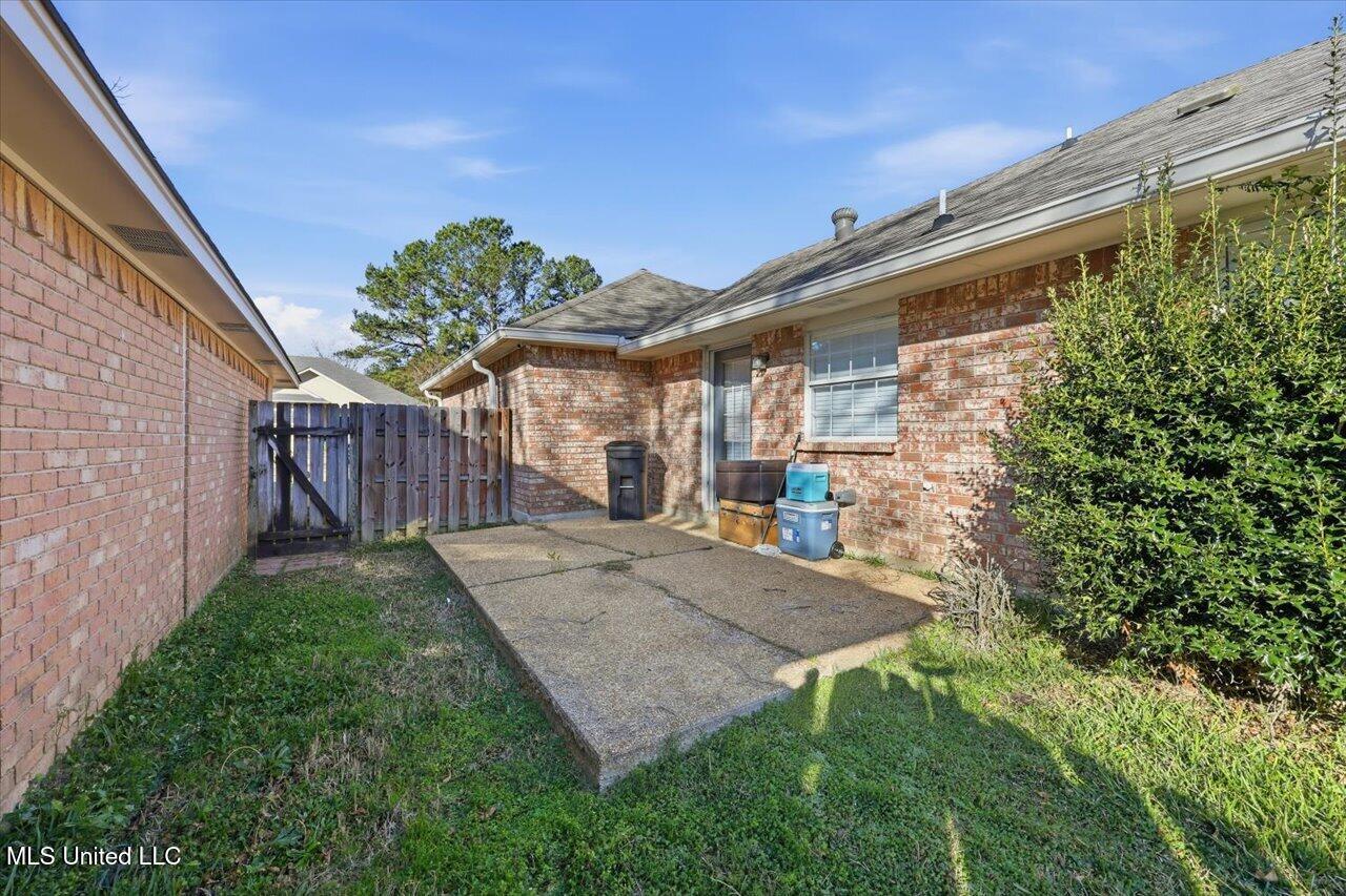 402 North Twin Clinton, MS 39056 - Photo 23 of 23 23-402 Twin Lakes N _ Home Tours MS